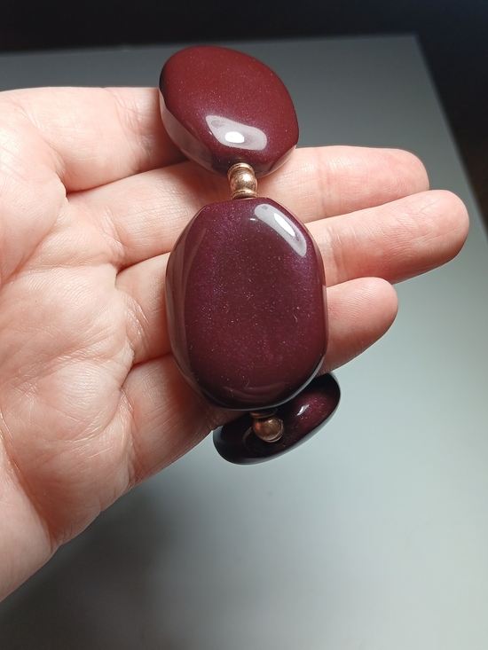 Jewelry - Women’s Chunky Maroon Bracelet - Quartz